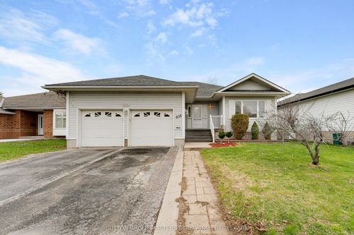 606 Arbour Cres, Kingston, ON, K7M8Y1 | Card Image
