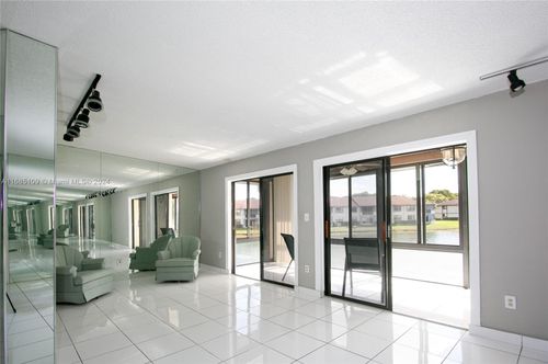 206-9626 W Mcnab Rd, Tamarac, FL, 33321-3330 | Card Image