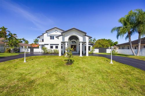3352 Sw 110th Ave, Miami, FL, 33165-3562 | Card Image