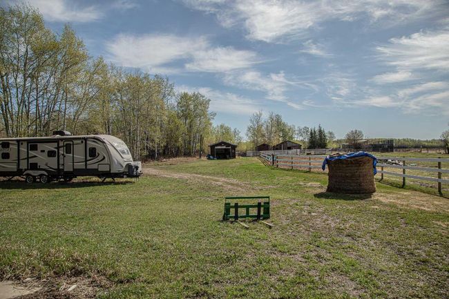 19125 Township Road 1104, House other with 5 bedrooms, 3 bathrooms and 10 parking in High Level AB | Image 48