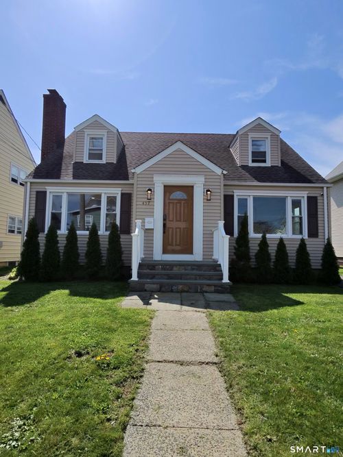 457 Summit St, Bridgeport, CT, 06606-4748 | Card Image