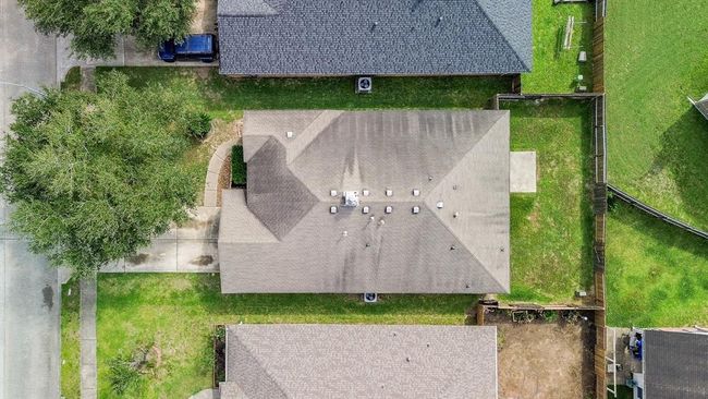 1907 Meadow Edge Ln, House other with 3 bedrooms, 2 bathrooms and 2 parking in Spring TX | Image 29