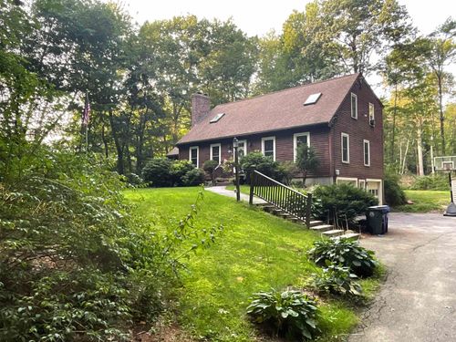 81 Wheel Wright Road, Hampstead, NH, 03841 | Card Image