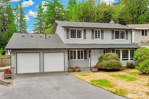 6609 141st Pl Ne, Redmond, WA, 98052-4648 | Card Image