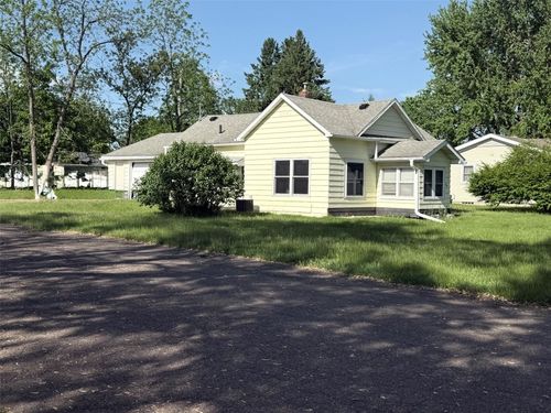 536 Olive Street, Chippewa Falls, WI, 54729 | Card Image
