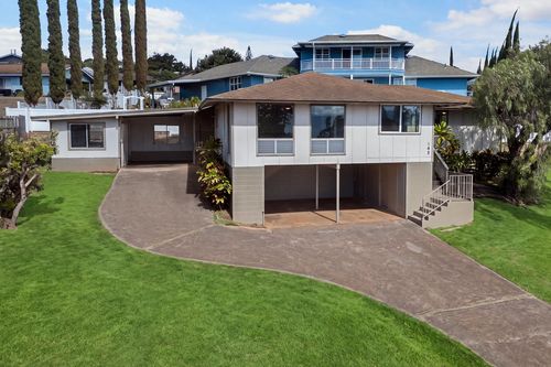 185 Hololani St, Makawao, HI, 96768-8651 | Card Image