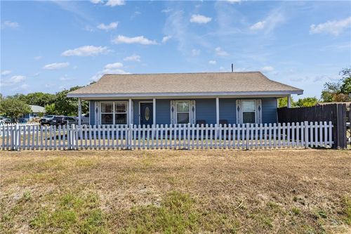 399 Colorado Dr, San Benito, TX, 78586-7677 | Card Image