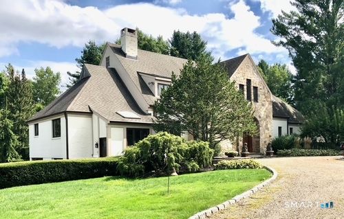 33 Mountain Farms Rd, West Hartford, CT, 06117-1838 | Card Image