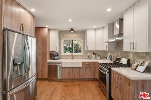 10646 Ledeen Dr, Lake View Terrace, CA, 91342-6846 | Card Image