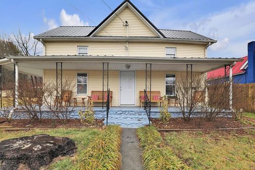 222 Douglas Dr, Damascus, VA, 24236 | Card Image