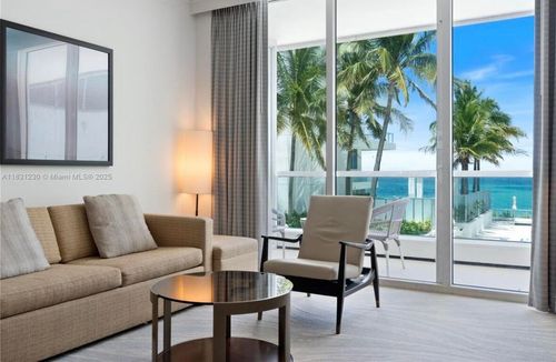 unit-623-4391 Collins Avenue, Miami Beach, FL, 33140 | Card Image