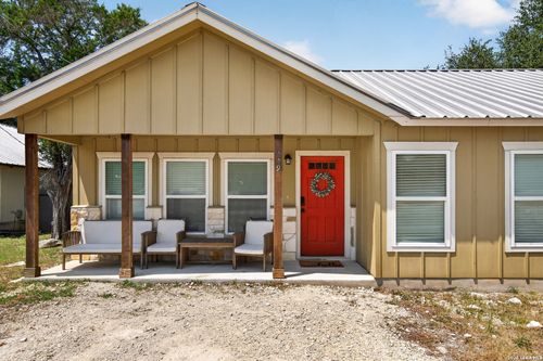 639 Rimrock Cv, Spring Branch, TX, 78070-5564 | Card Image