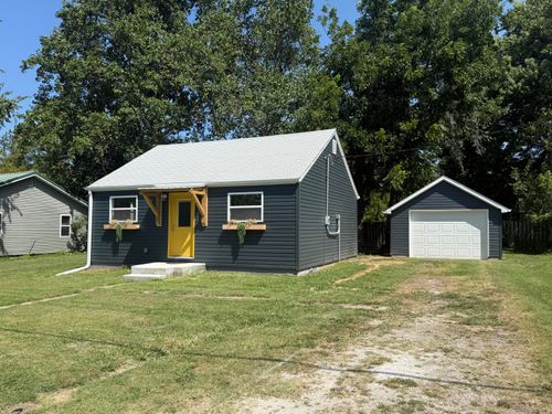 400 W Clouse St, Mountain Grove, MO, 65711-2009 | Card Image