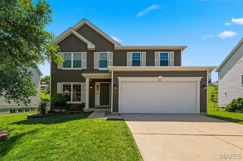 429 Coventry Trail Ln, Maryland Heights, MO, 63043-5135 | Card Image