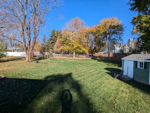 80 Woodlawn Cir, Portsmouth, NH, 03801-3133 | Card Image