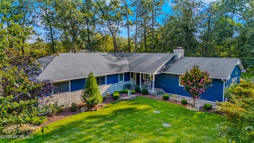 12 Crest Dr, Colts Neck, NJ, 07722-1012 | Card Image