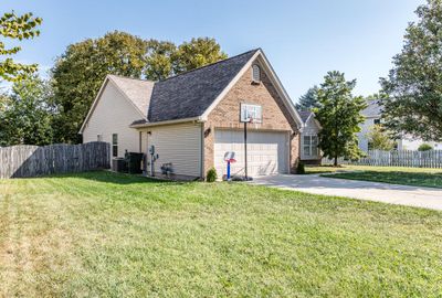 202 Atwood Drive, House other with 3 bedrooms, 2 bathrooms and null parking in Georgetown KY | Image 2