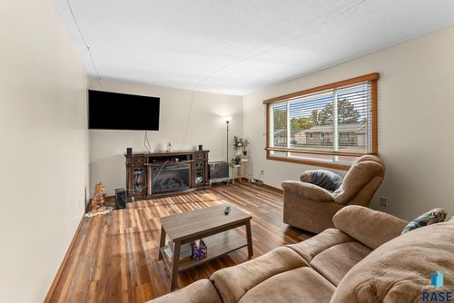 4424 W Mesa Pass Pass, Sioux Falls, SD, 57106 | Card Image