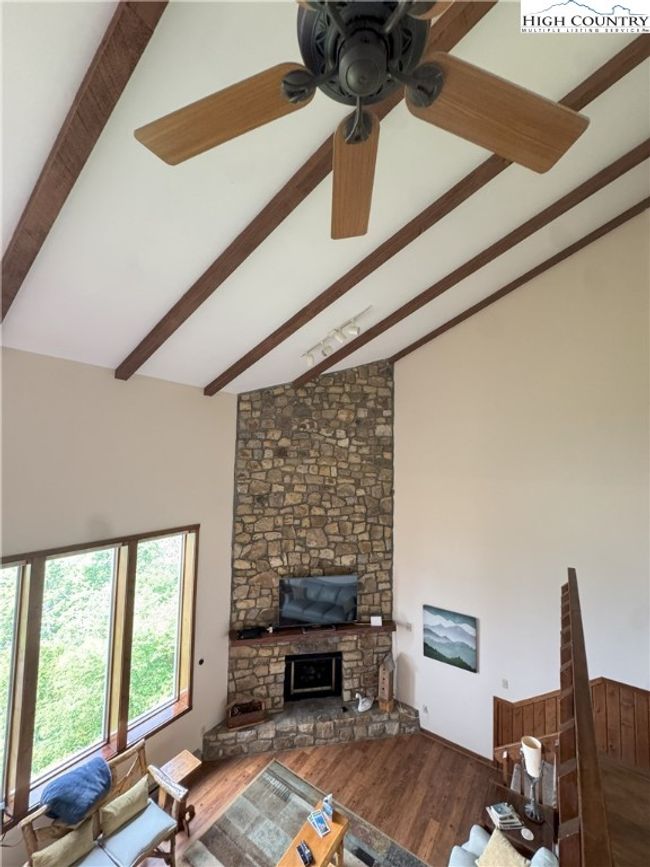 200C - 170 Crestview Ln, Condo with 2 bedrooms, 2 bathrooms and null parking in Sugar Mountain NC | Image 16