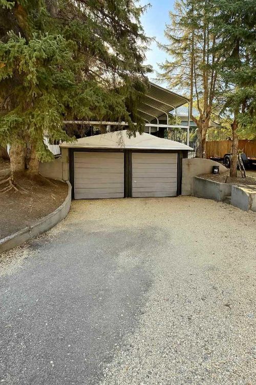 4211 45 St, Ponoka, AB, T4J1B7 | Card Image