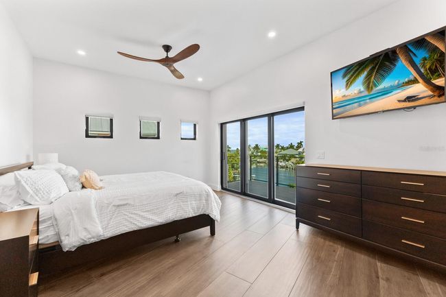 201 N Harbor Dr, House other with 5 bedrooms, 4 bathrooms and null parking in HOLMES BEACH FL | Image 65