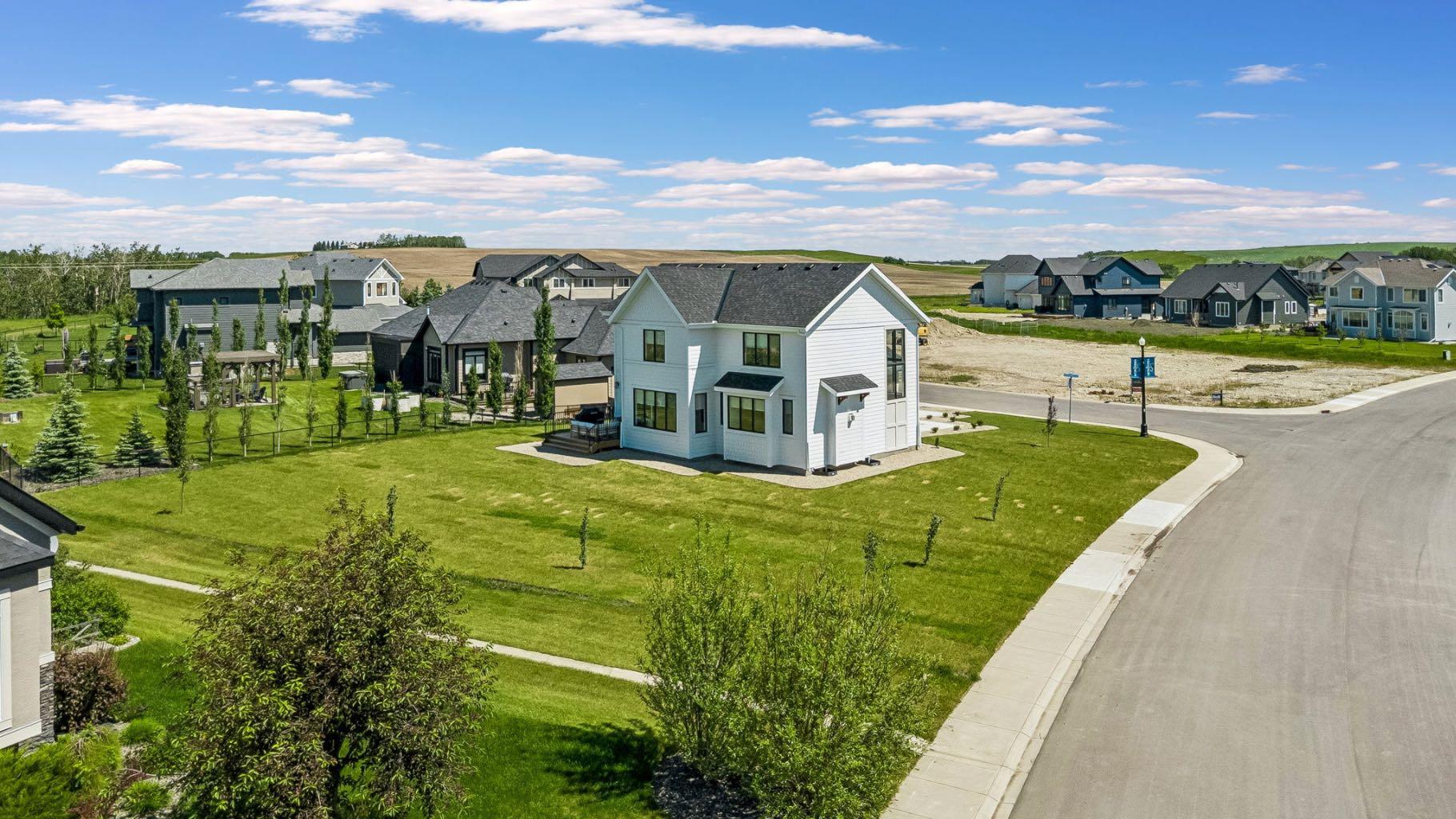 Residential in Cochrane Lake 5