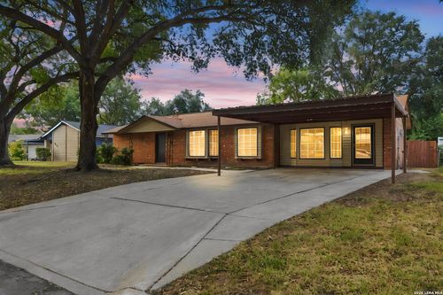 4122 Running Creek Dr, San Antonio, TX, 78218-1515 | Card Image