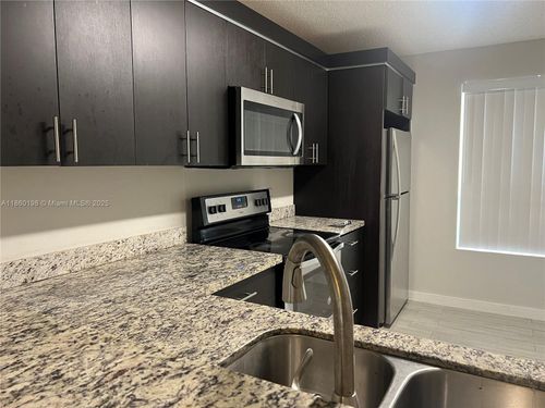 2228-2228 Sw 80th Ter, Miramar, FL, 33025-2251 | Card Image
