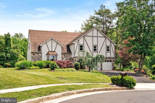 158 Colonial Dr, NEWTOWN, PA, 18940-1104 | Card Image