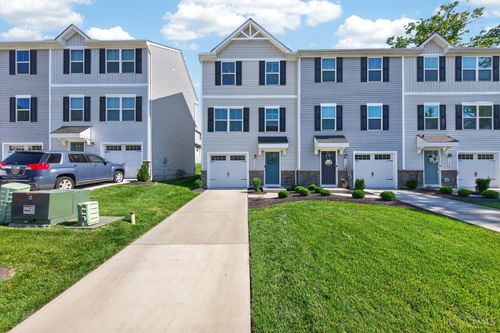 3412 Grovewood Dr, Colerain Twp, OH, 45251-1585 | Card Image