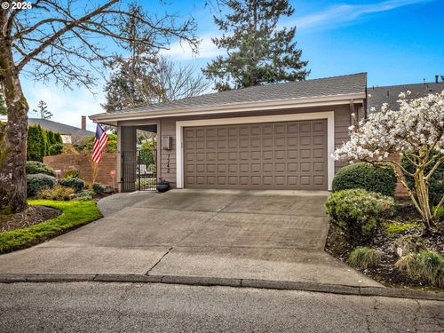 7242 Sw Lake Bluff Ct, Wilsonville, OR, 97070-8464 | Card Image