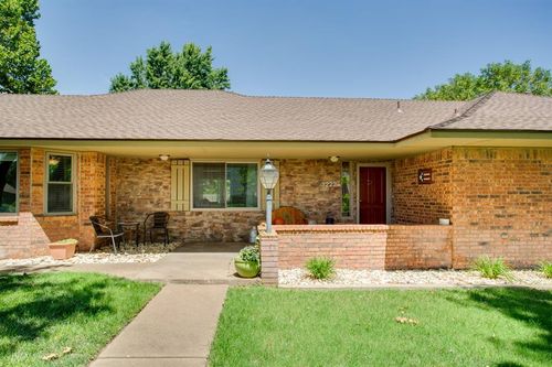 3222 Old Mallard Rd, Enid, OK, 73703-1467 | Card Image