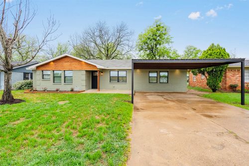 504 N Main St, Mcgregor, TX, 76657-1034 | Card Image