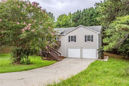 49 Sweetwater Ct, Powder Springs, GA, 30127-6632 | Card Image