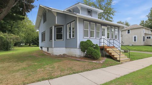 329 Washington St, Stanley, WI, 54768-1252 | Card Image