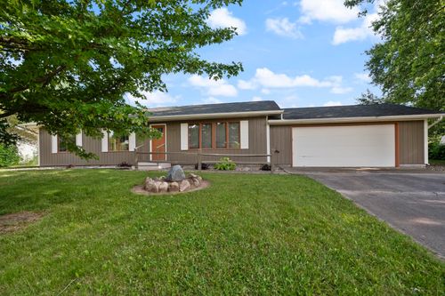 806 Sharon St, Winona Lake, IN, 46590-2018 | Card Image