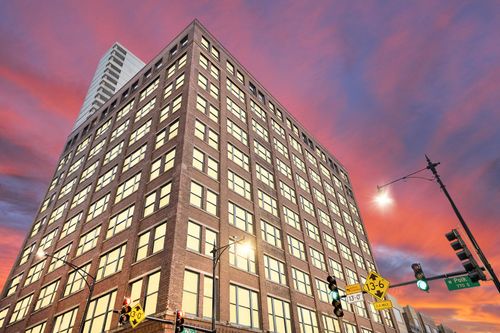 apt-210-801 S Wells St, Chicago, IL, 60607-4522 | Card Image