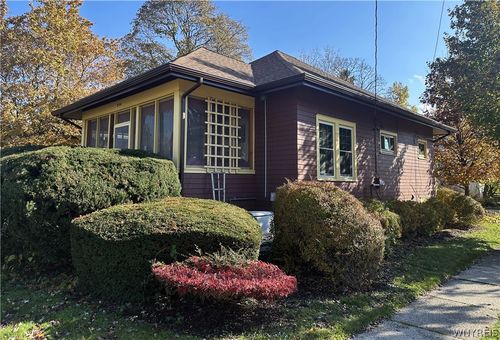 280 Maple Avenue, Hamburg, NY, 14075 | Card Image