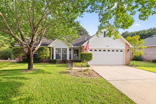 4577 Castlewood Ln, Niceville, FL, 32578-8799 | Card Image