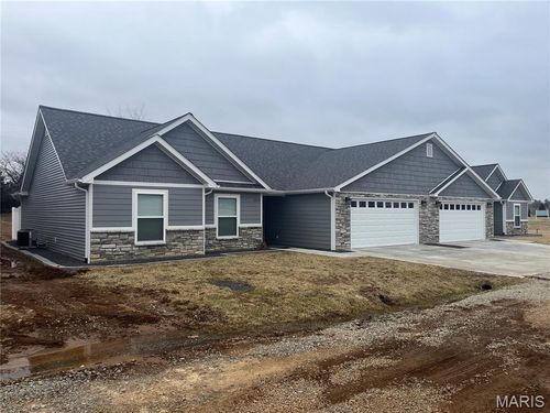 8 Ivy Lane, Fredericktown, MO, 63645 | Card Image