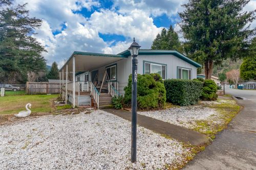 unit-22-315 W Evans Creek Rd, Rogue River, OR, 97537-9636 | Card Image