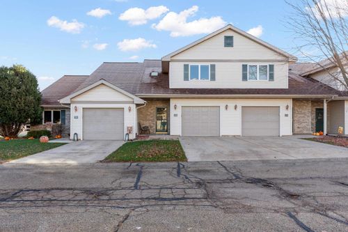 388 Alpine Meadow Cir, Oregon, WI, 53575-3832 | Card Image