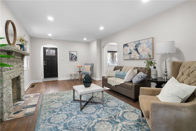 2037 Sampson St, House other with 3 bedrooms, 1 bathrooms and null parking in Wilkinsburg PA | Image 9