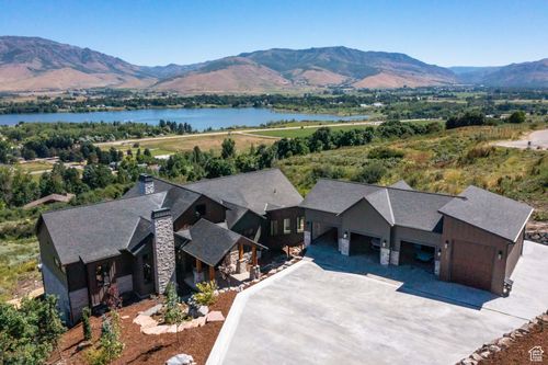 6736 E Via Cortina, Huntsville, UT, 84317-9426 | Card Image