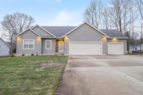 4076 Ronalds Road, Dorr, MI, 49323 | Card Image