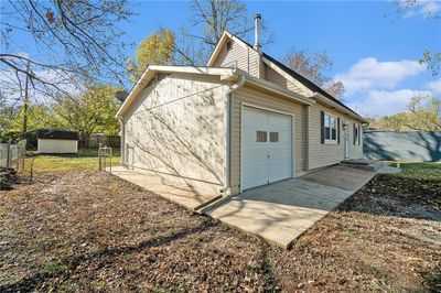 214 Cedarlane Drive, House other with 4 bedrooms, 2 bathrooms and null parking in Wellsville KS | Image 3