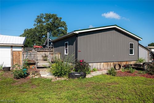 2577 S 7th St, Coshocton, OH, 43812-9772 | Card Image