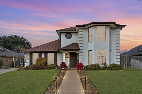 2613 Stone Hollow Dr, Bedford, TX, 76021-2644 | Card Image