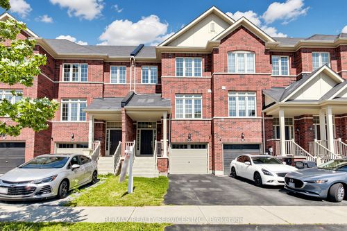 32 Agava St, Brampton, ON, L7A4S5 | Card Image