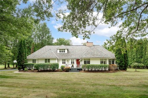 67 Hummel Blvd, Grove City, PA, 16127-6135 | Card Image